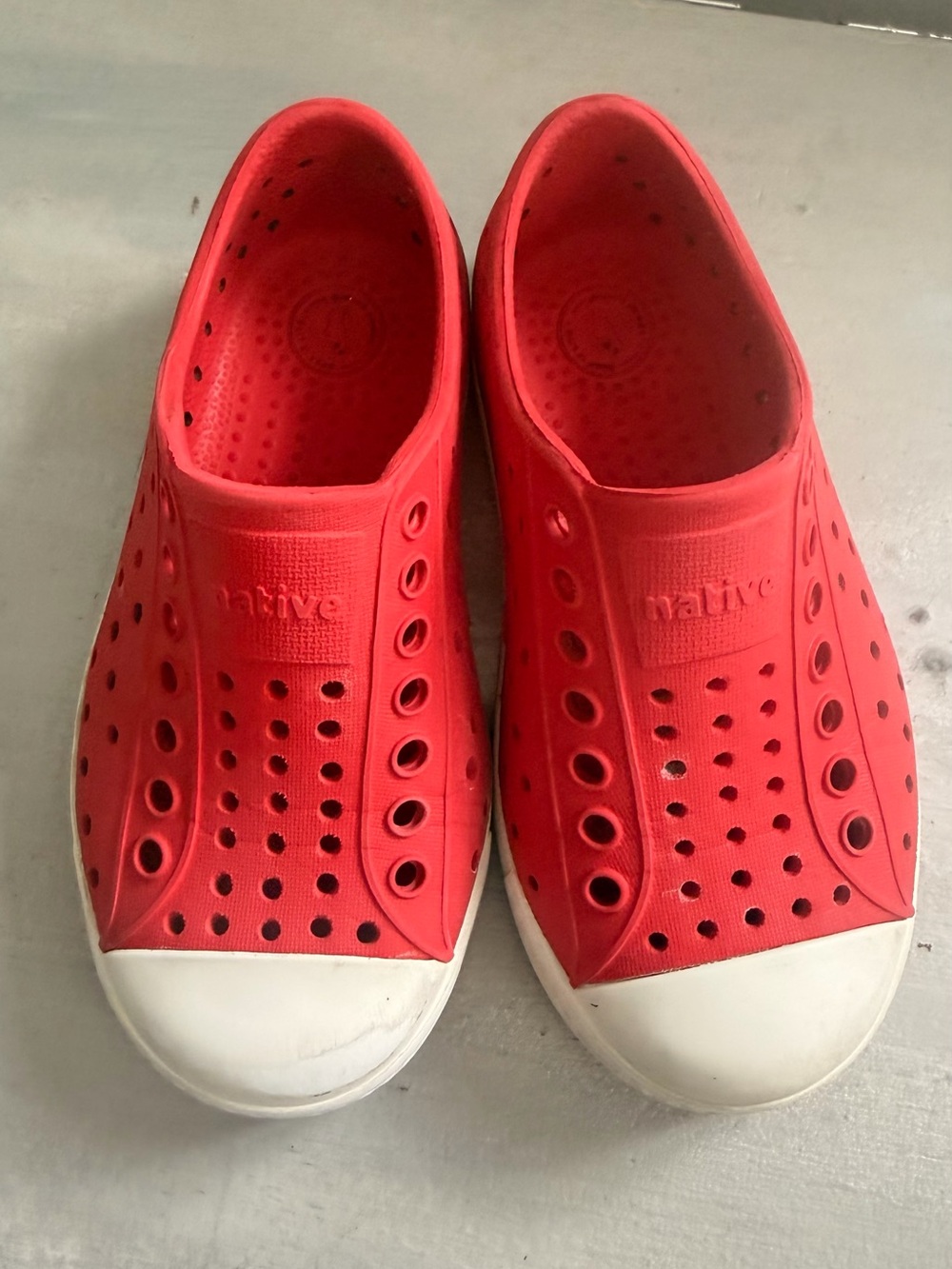 Native Kids Water Shoes Slip-On in Bright Red with White Toecap